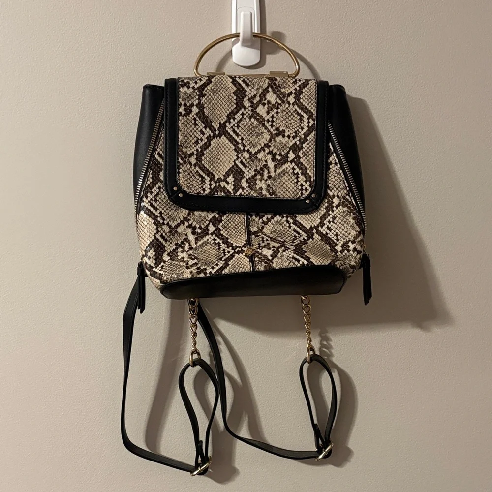 🏡 NWOT Call It Spring Faux Snakeskin Pattern Backpack  - Tan & Black - OS